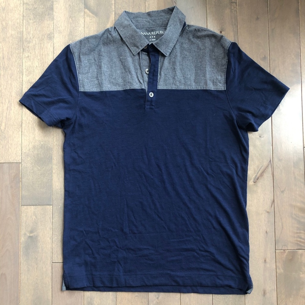 Banana Republic Polo T-Shirt Medium